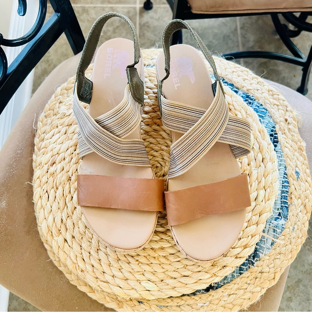 Sorel Women's Tan and Brown Strappy Flatforms Size 10